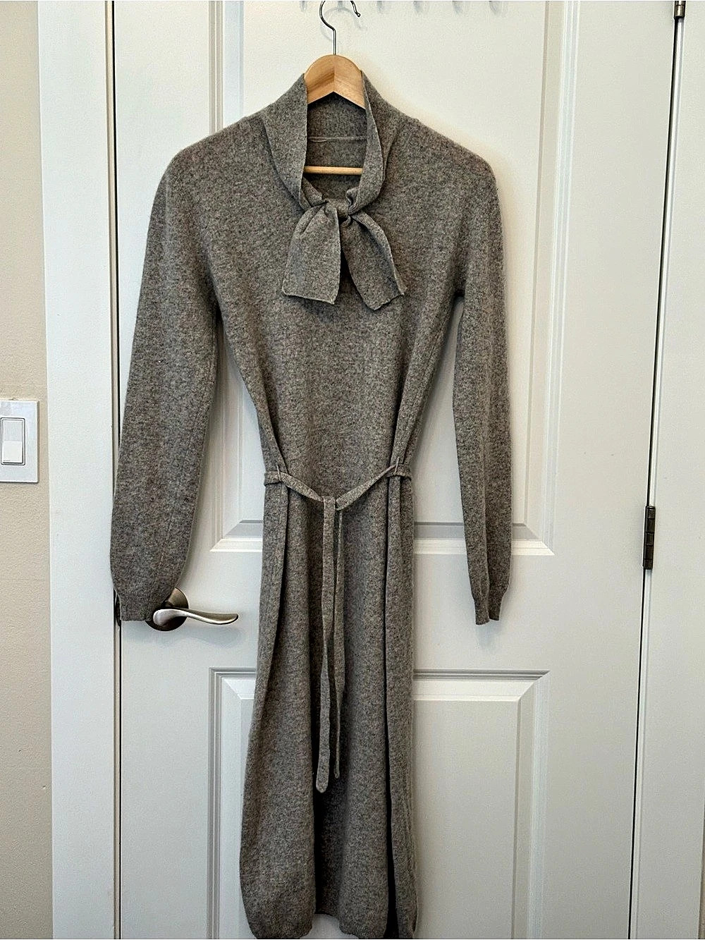 Gray Tie-Neck Long Sleeve Cashmere Sweater Dress Size XS